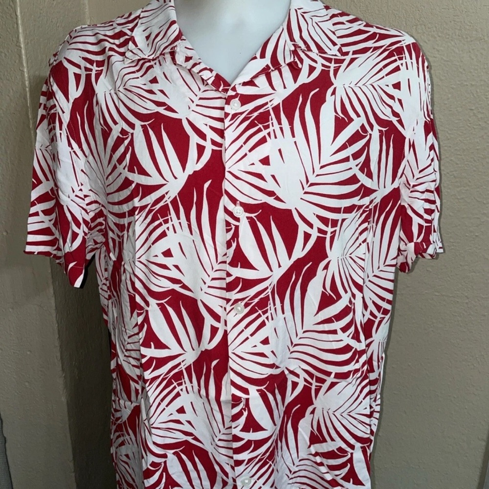 Express Men's XL Button Shirt Short Sleeve Floral Multicolor Hawaiian Floral Ray